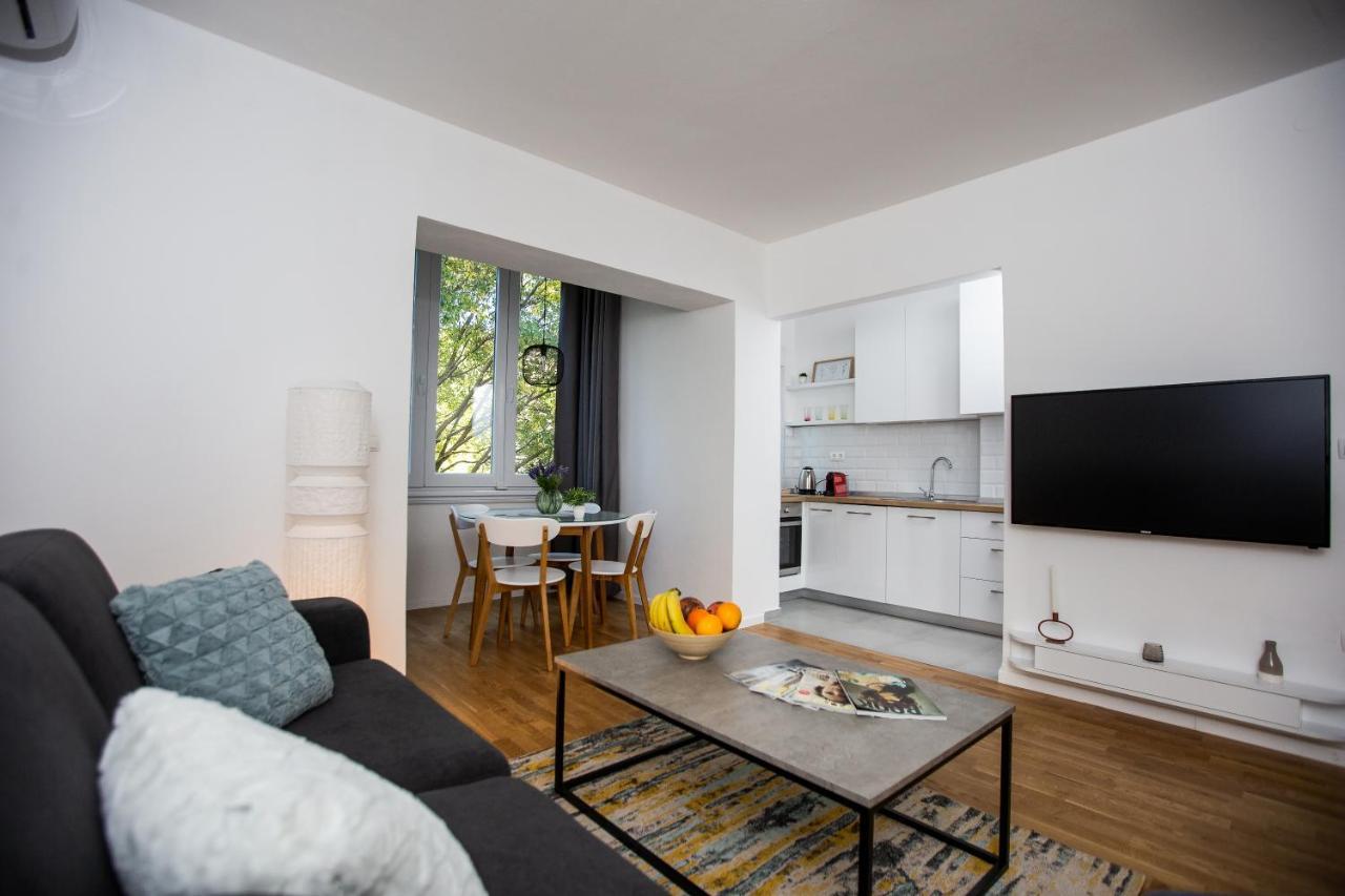Big Tree Apartment & The Nest Apartment - Free Parking موستار المظهر الخارجي الصورة