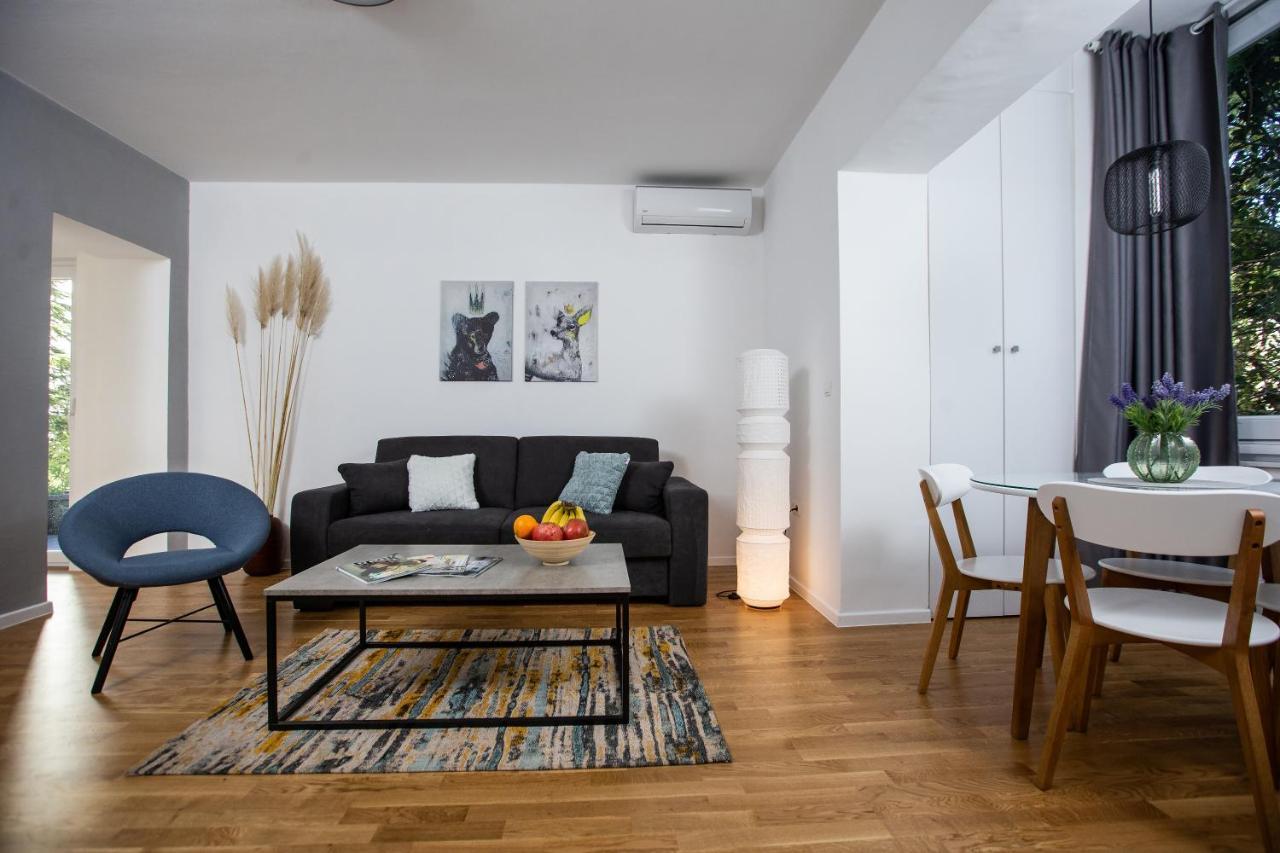 Big Tree Apartment & The Nest Apartment - Free Parking موستار المظهر الخارجي الصورة