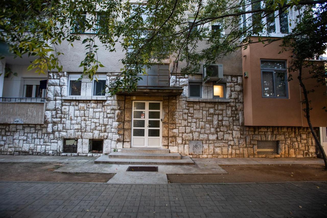 Big Tree Apartment & The Nest Apartment - Free Parking موستار المظهر الخارجي الصورة